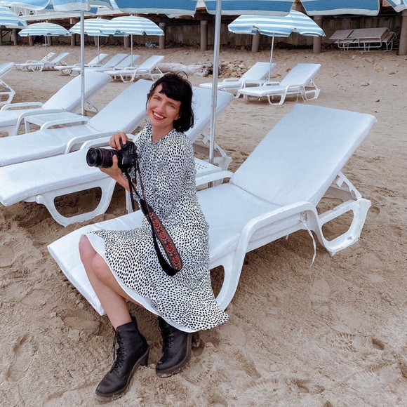 Meet your Posher, Lisa - Picture 3 of 3